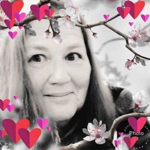 Meet your Posher, Brenda